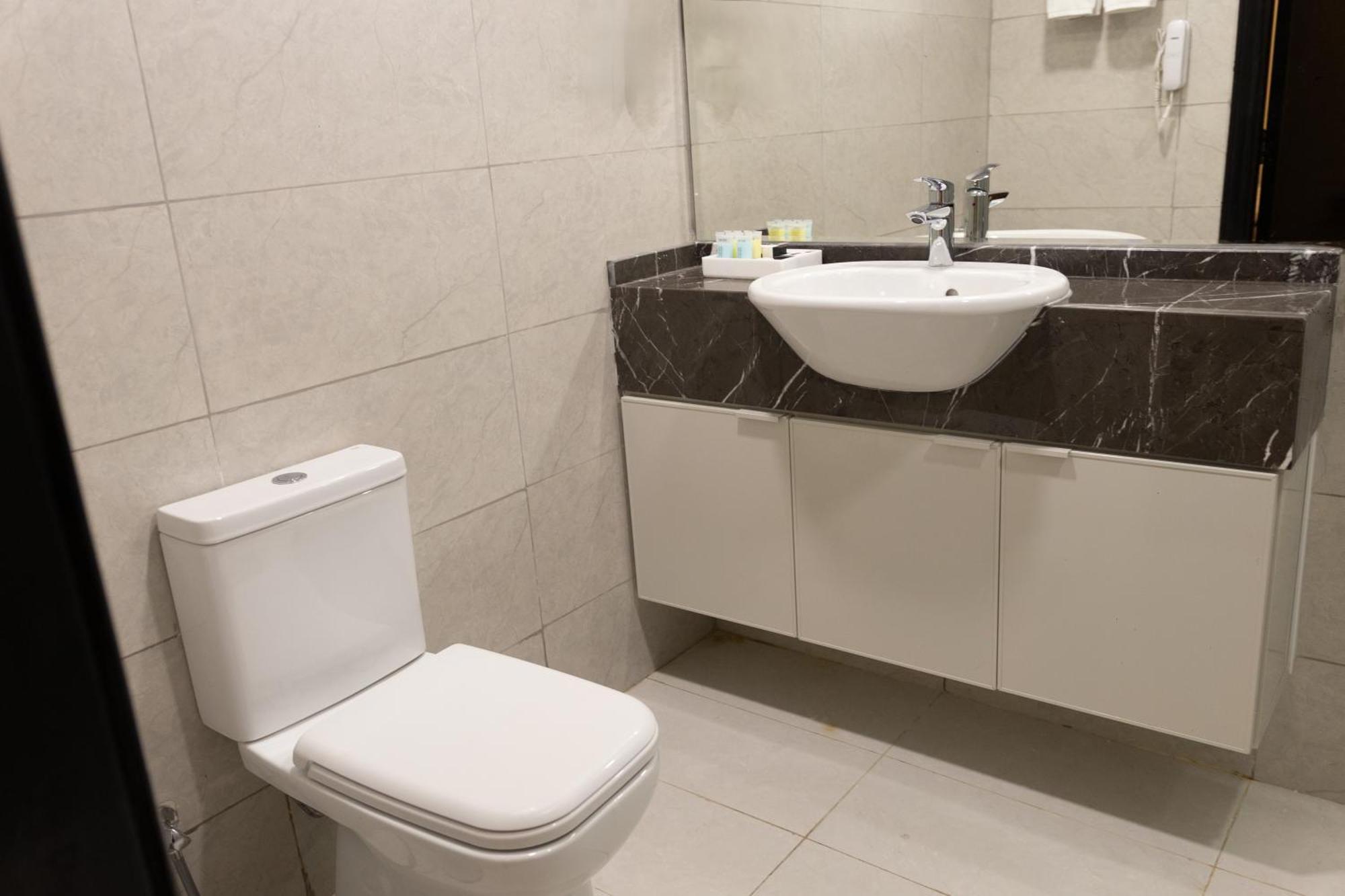 Vendome Plaza Hotel Ντουμπάι Εξωτερικό φωτογραφία